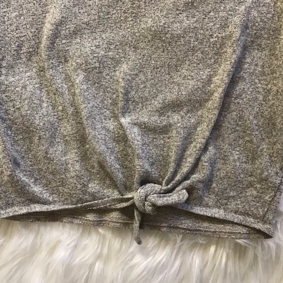 Caution to the Wind Tied Shirt - Picture 7 of 8